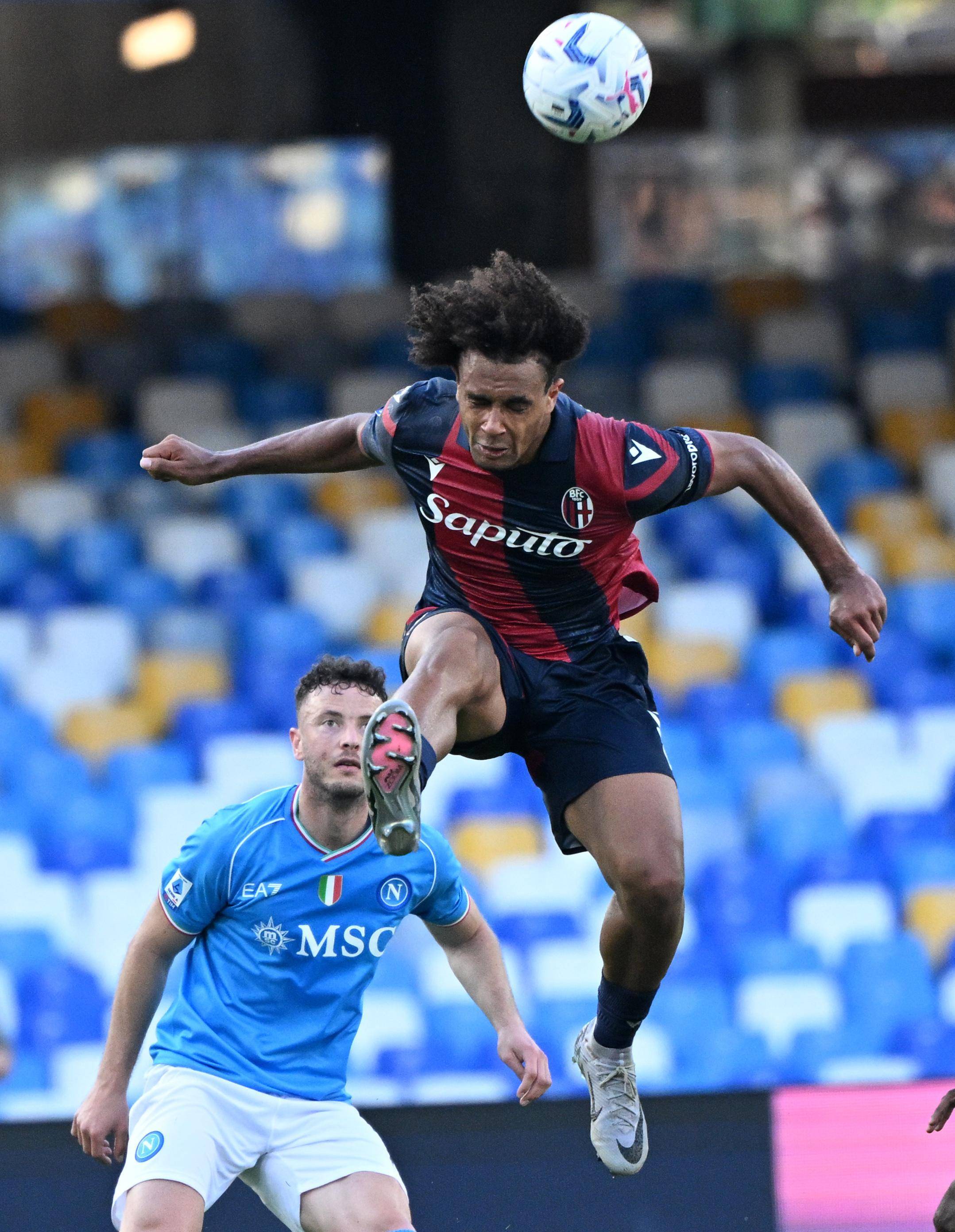 娱乐官方网站这也行？曼城单刀错失备战荷甲密尔沃基雄鹿门线救险备战英超，毕尔巴鄂竞技单刀错失备战社区盾的简单介绍